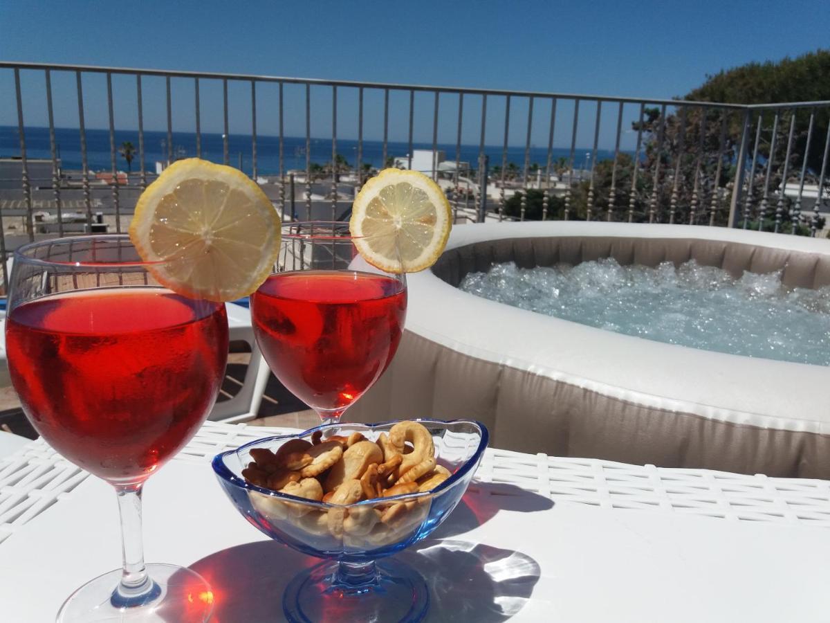 Riflesso Sul Mare Aparthotel มารีนา ดี มันกาแวร์ซา ภายนอก รูปภาพ